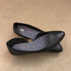 Dr. Scholl’s Black Pointy Toe Flats Size 9